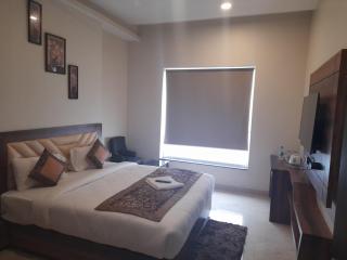 Hotel Radiance Courtyard - Varanasi - 2
