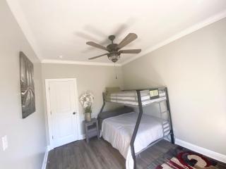 Bungalow Beach house 100 yards from the beach - Bay Saint Louis - 2