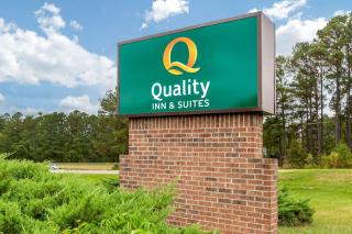 Quality Inn & Suites Apex-Holly Springs - Apex - 7