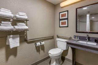Comfort Suites Pineville - Ballantyne Area - Charlotte - 4