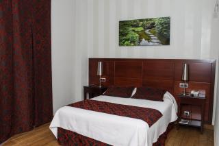 Hotel LB Lebrija by MA 22 Puntos - Lebrija - 1