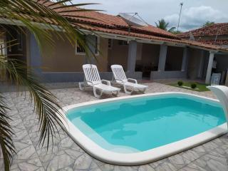 CASA COM PISCINA no CENTRO - 2