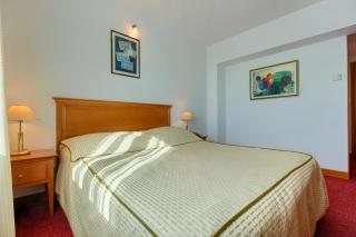 Hotel Villa Dvor - Omiš - 9