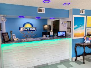 Days Inn by Wyndham Greenville - 1