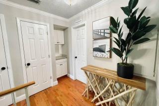 Luxurious Ocean View Getaway!! Entire Home! - Jacksonville Beach - 4