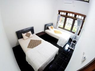 Garden Yard Homestay Jogja - Ngaglik - 0