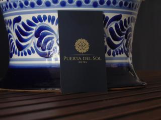 Hotel Puerta Del Sol - 8