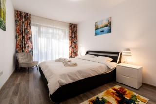 Transylvanian Apt. w/ lrg. terrace and parking - KarpatenHaus - Braşov - 9