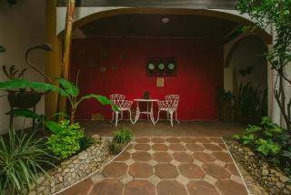 Las Mariposas Hotel & Studios - 1