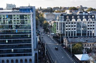 Central Park Apartments - 6