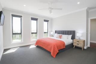 Indulge Luxury Homes - Dockside Marina - Mildura - 1