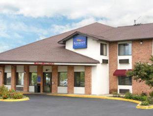 Baymont by Wyndham Tupelo - 2