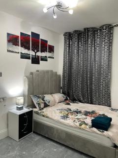 3 Bedroom Whalley Aparthotel - Burnley - 8