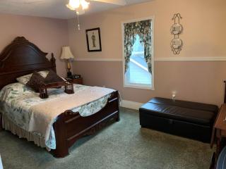 Emerald Necklace Inn Bed and Breakfast - Lakewood - 5