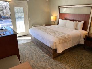 Cascades Inn - Bloomington - 4