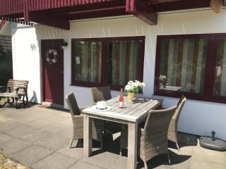Holiday home in Reimboldshausen with balcony - Kemmerode - 1