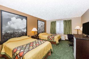 Super 8 by Wyndham Jefferson - Jefferson - 2