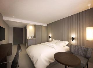 Crown Hotel Changwon - Changwon - 1