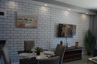 Accommodation Front - Fantastic & Spacious 4 Sleeper - Durban - 9