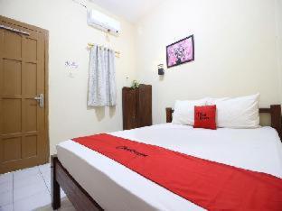 RedDoorz @ Jalan Parangtritis - Yogyakarta - 9