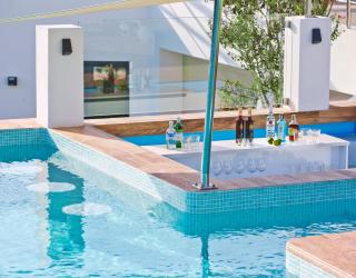 Extravagant 8 BDRM Villa In Marbella, Beachside - 4