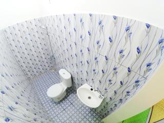 Ngadiwinatan Alleyway Guest House Jogja - 1