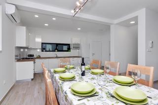 Villa Maslina with heated Pool - 1