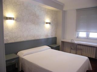 Hostal Valadares - Noya - 9