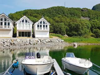 Holiday home Brattvåg - Brattvåg - 0
