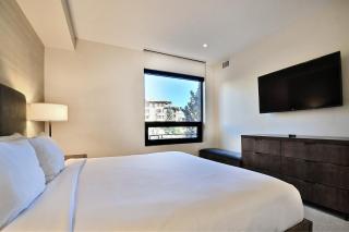 Modern Ski In Out 2 BR in Canyons Village - 2