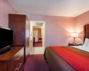 Comfort Inn & Suites Moreno Valley near March Air Reserve Base - 8