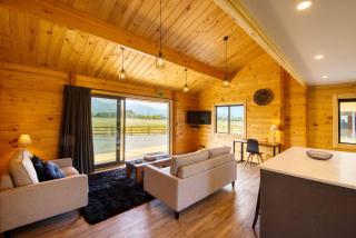 Deerbrooke Kaikōura Chalets - Chalet 2 - 5