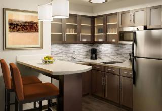 Staybridge Suites Bismarck by IHG - 4