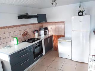 bas de VILLA LARCHER avec piscine - 4