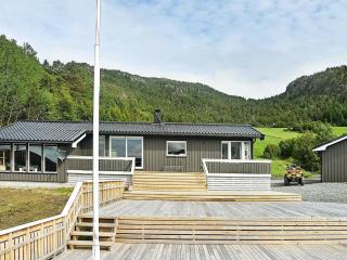 8 person holiday home in Sundlandet - Snildal - 6