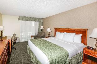 Ramada Plaza by Wyndham Waikiki - Honolulu - 2