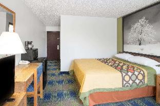 Super 8 by Wyndham Columbus - Columbus - 6
