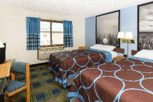 Super 8 by Wyndham Columbus - Columbus - 2