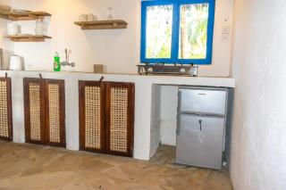 Hibiscus Beach House - Pangani - 9
