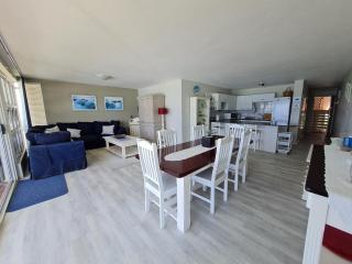 Chaka's Cove 42 - 3 Bedroom Family Apartment - Ballito - 9