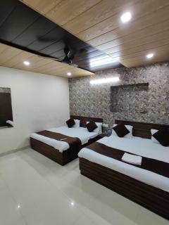 Hotel RUJHAN - Just 2 Minute walking Distance From Golden Temple - Amritsar - 5
