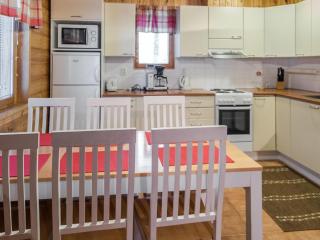 Holiday Home Lapinkulta a by Interhome - Äkäslompolo - 2