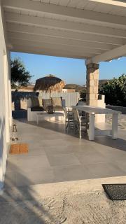 Kristen's Studio & Apartments - Adamas - 9