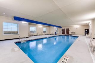 Cobblestone Hotel & Suites - Cozad - 9