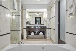 Junior Suite at Sorrento Residences- FontaineBleau Miami Beach home - Miami Beach - 3