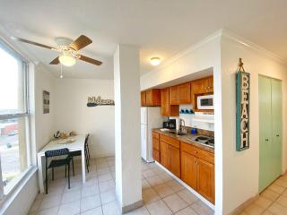 Pirates Cove Resort Studios! - Daytona Beach - 6