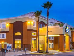 Days Inn & Suites by Wyndham Tucson/Marana - Tucson - 9