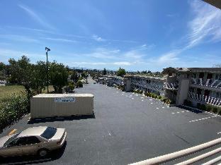 Budget Inn of Hayward - 1