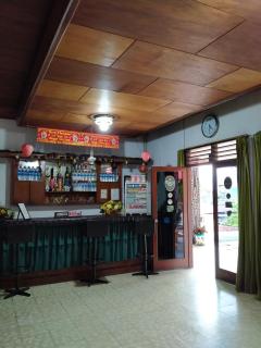 Hotel Olibert Parapat Ajibata Mitra RedDoorz - Parapat - 4