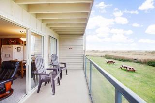 Beachside Condo next to the Moclips River - 4